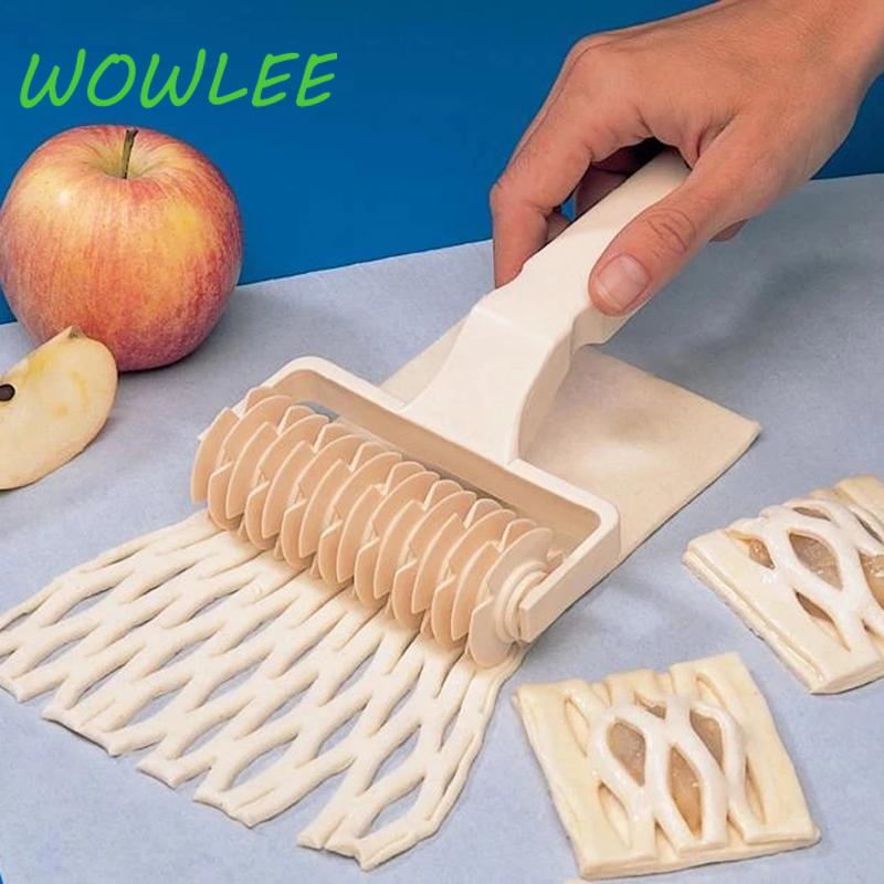 1PC High Quality Pie Pizza Cutter Pastry Bakeware Embossing Dough Roller Lattice Cake Tools Plastic Baking Tool