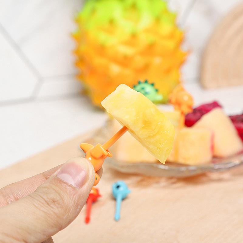 6Pcs Animal Farm Dinosaur Fruit Fork Mini Cute Cartoon Children Snack Cake Dessert Pick Toothpick Bento Lunches Party Decoration