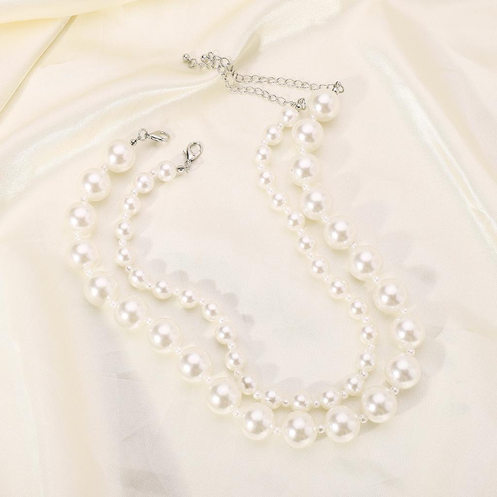 New Models In Spring and Summer In Europe, America, Exaggerated Large Pearls Stacked with Elegant Vacation and Casual Style Necklaces