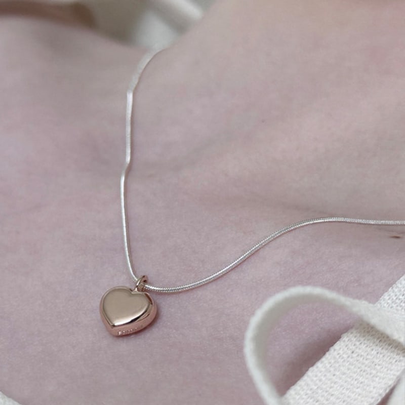 MONDAY EDITION Valentine Heart Necklace