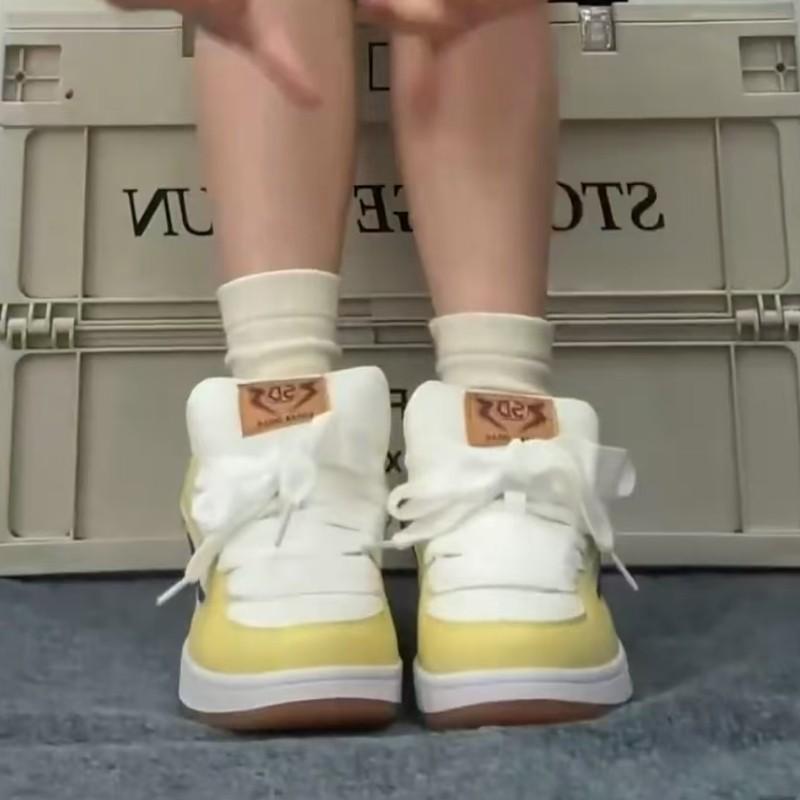 

Light yellow color scheme Guochao niche bread shoes women s ins tide 2025 autumn new versatile student board shoes white shoes 35