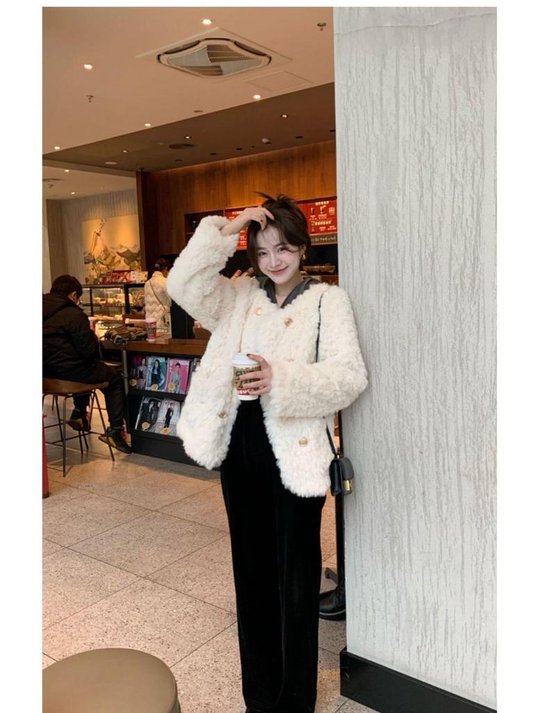 Chic Lambswool Coat: Women's 2025 Autumn/Winter Petite Lambswool Jacket