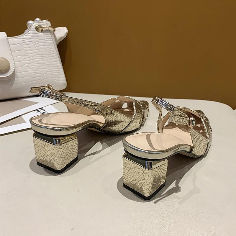Dámské sandály 2024 móda léto dáma s dutou špičatou špičkou sandály na podpatku elegantní dámské lodičky sandalia feminina