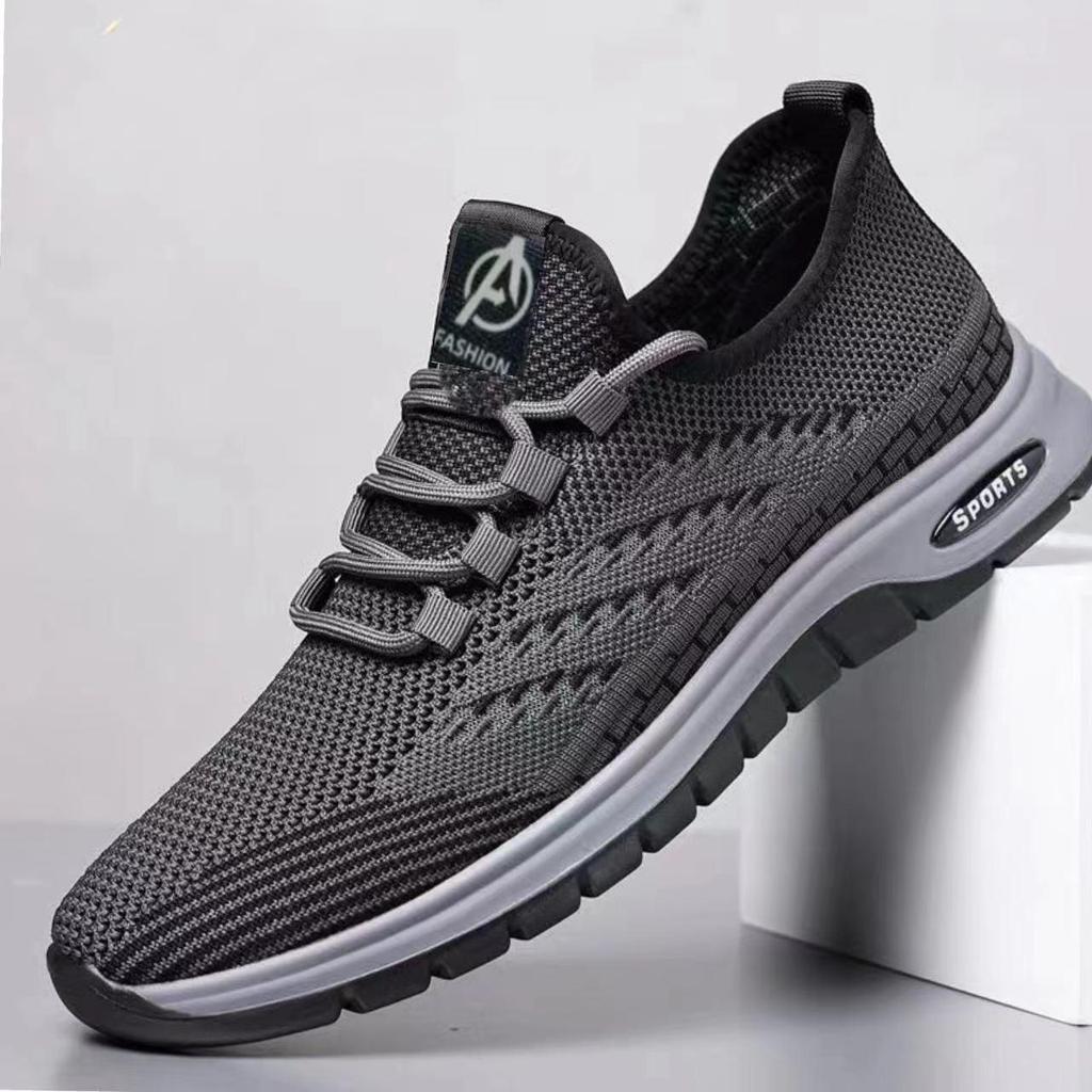 Men's Lightweight Breathable Flyknit Casual Running & Driving Shoes with Soft Sole