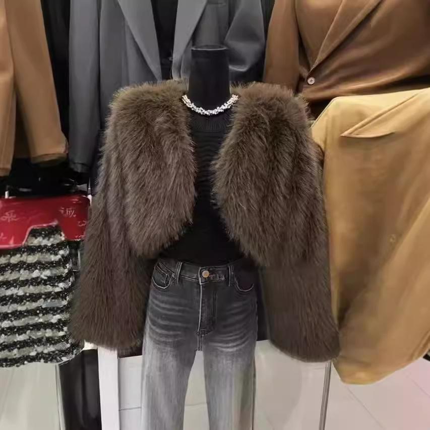 Europe, America, autumn and winter new imitation fox fur coat ultra-short artificial fur women's top shawl