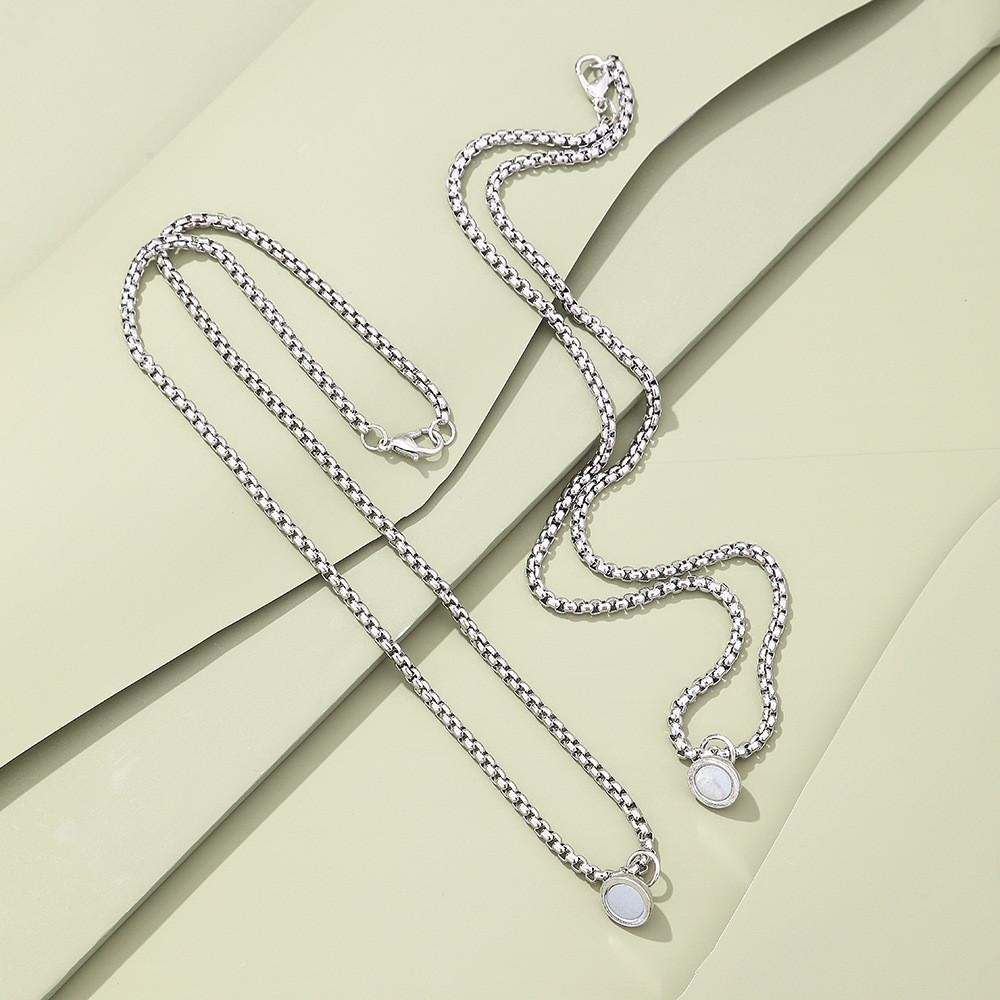 Trendy Couples Necklace Set Featuring Magnetic Charm Creative Design For Fashion Lovers