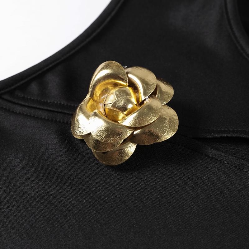 Women's Skirt Sets Sexy Crop Top&Bag Hip Skirt Metal Flower Decoration Lady 2 Piece Set Slim Hollow Out Tops High Waist Maxi Skirts New Fashion Summer