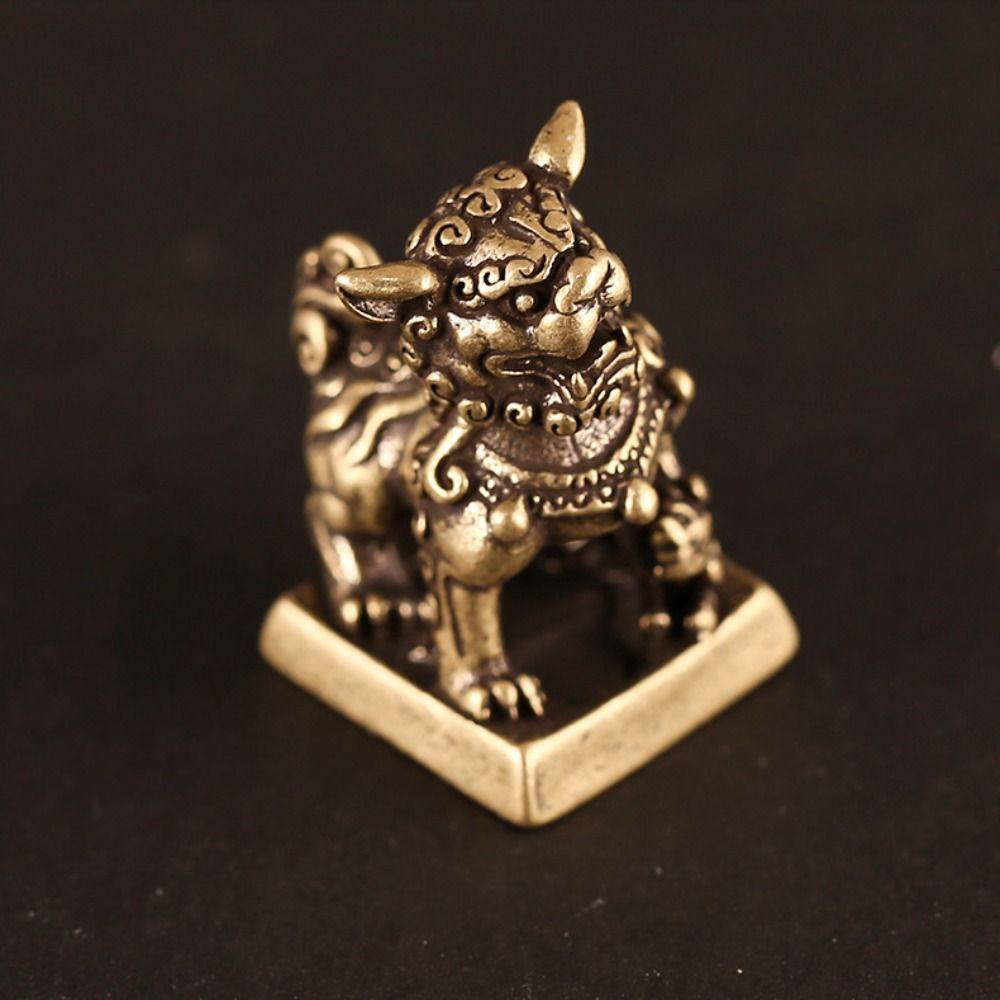 Good Quality Handmade Desktop Ornament Lion Figurines Lion Ornaments Keychain Pendant Lion Seal