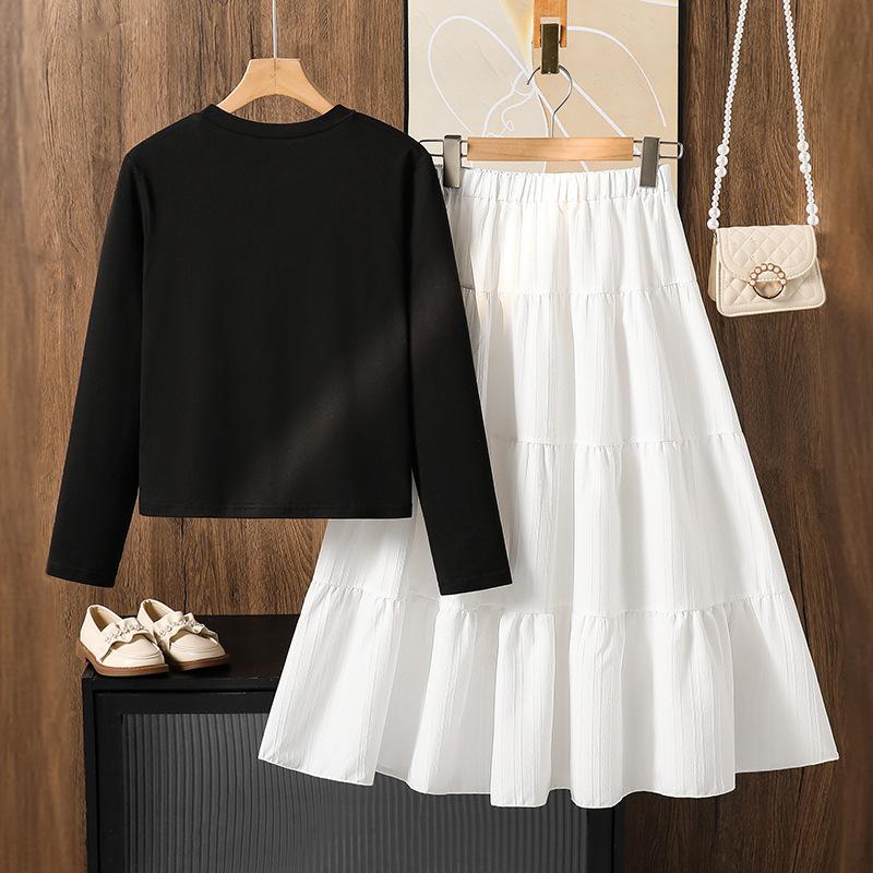 Girls' Casual Sweatshirt Set, Autumn Children's Fashion Bow Long-sleeved Sweet Top Skirt