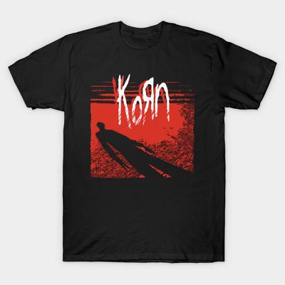 Tamanho Asiático Masculino Camiseta Preta com Estampa Korn Estampa Térmica Sem Corte Camiseta de Algodão