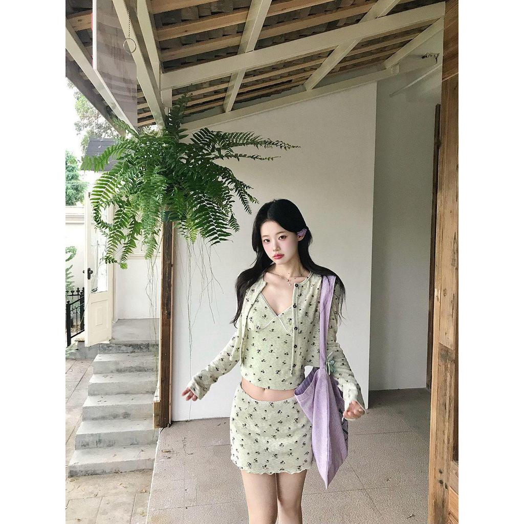 Korean-Style Early Spring Green Floral Camisole Tank Dress Set for Women - 2026.