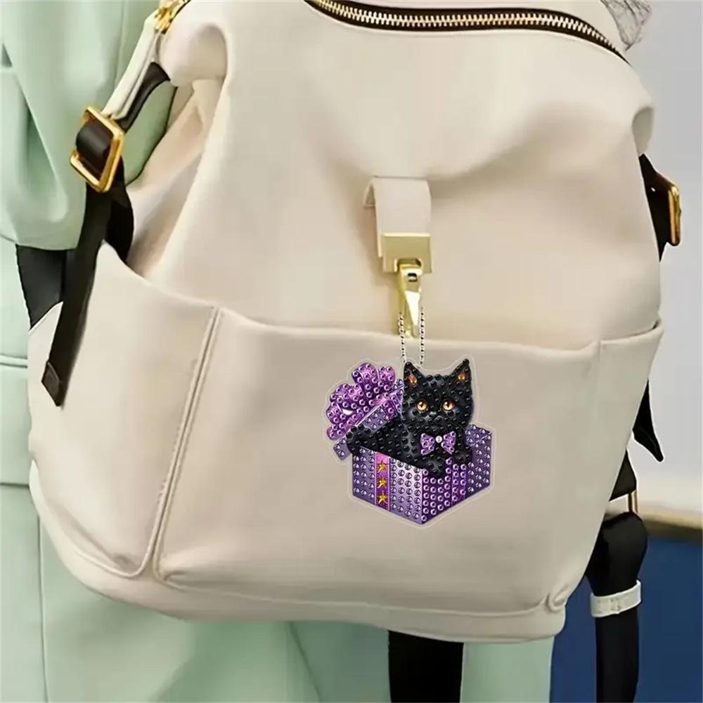 DIY Diamond Painting Keychains Per Set - Animal Theme, Suitable for Beginners, Diamond Kit Craft Supplies, Exquisite Gifts for Friends