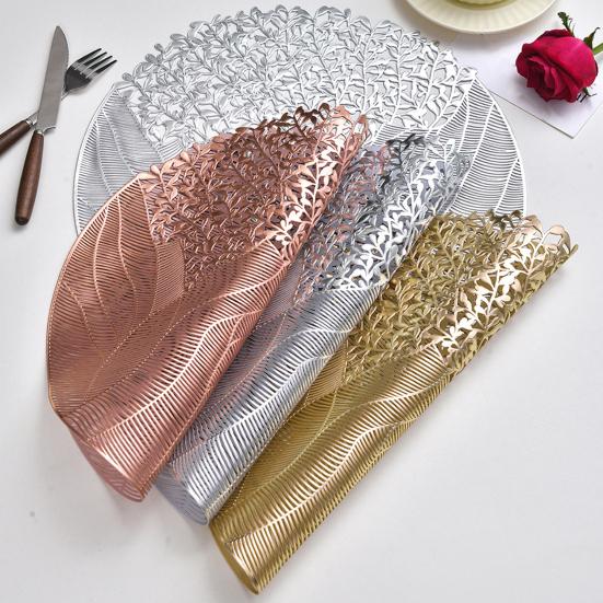 Round PVC Placemats with Gold Foil Leaf Pattern Heat Resistant Waterproof Table Mat Warm Dining Atmosphere Mats for Home Dining Party Decor