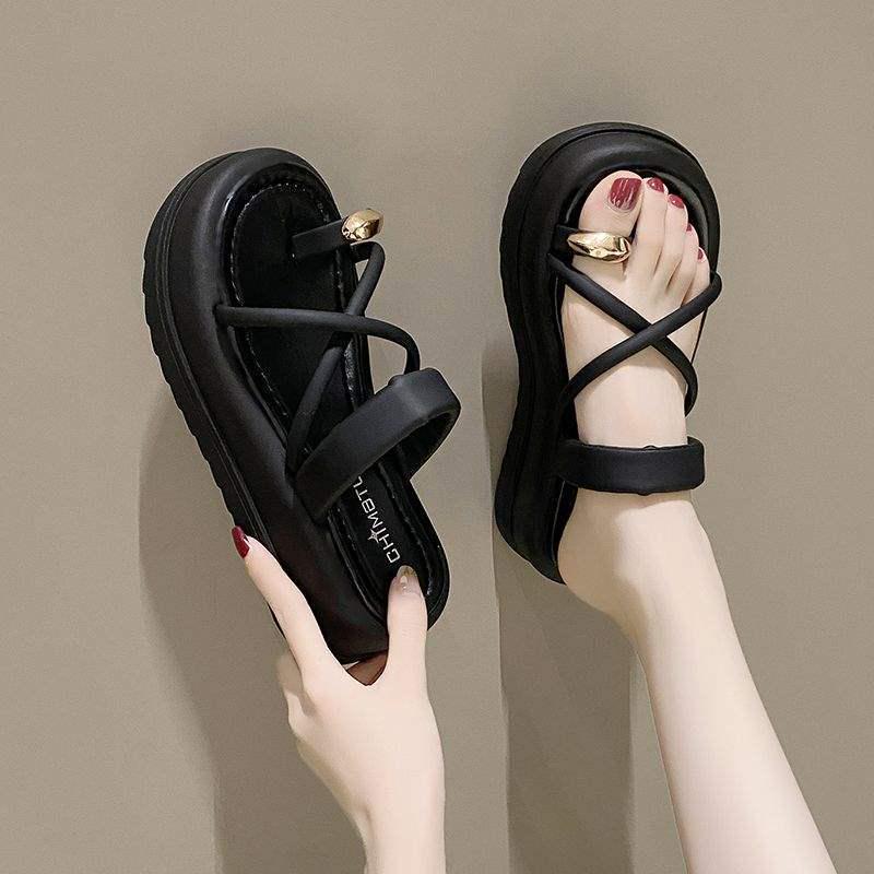 Women's Trendy Retro Metal Toe Ring Sandals - Summer 2025 Fashion for Outdoor Wear