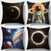 -Set da 4 Pezzi, Federa Stampata. Con gli astronauti nello spazio, ci sono così tanti corpi celesti e pianeti. Adatto per Decorazione della Stanza