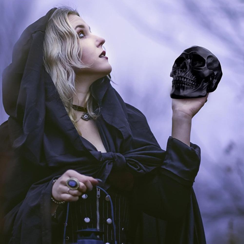 Halloween Skull Shaped Figurine Resin Horror Skull Statue Handicrafts Personalized Sculptures Ornaments for Holiday Party Decor