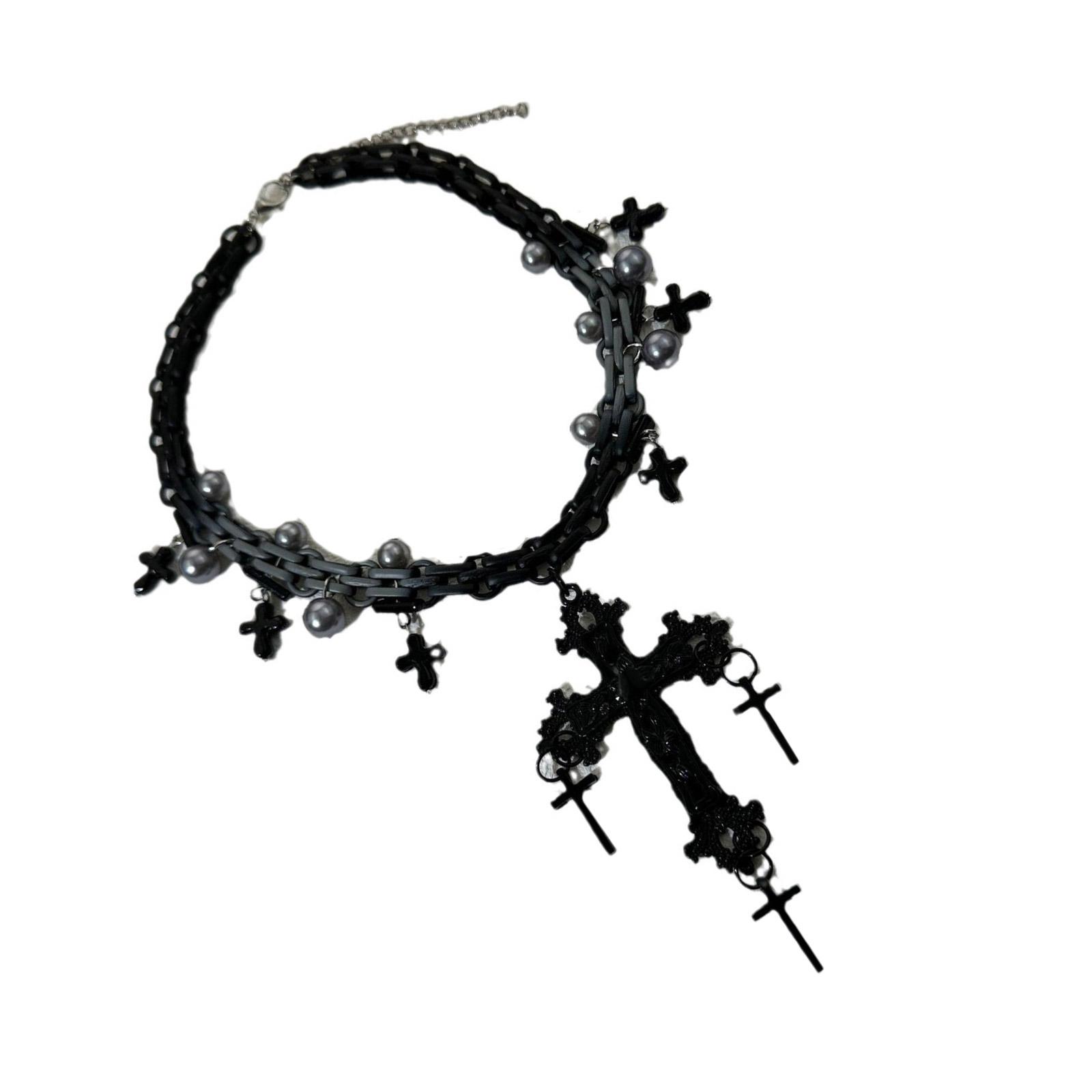 

Стильное панк-вдохновленное колье с подвеской в виде крестов, портативное украшение для модных женщин, ищущих уникальные и дерзкие аксессуары