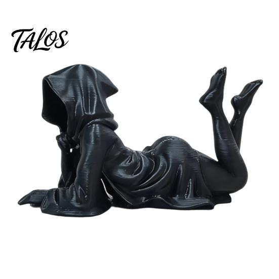 Figurina Decorativa da Esposizione, Figura di Dama con Cappuccio Sdraiata, Falciatore, Scultura Dark Fantasy Gotica Stampata in 3D, Elegante Ornamento da Scrivania, Donna con Veste Nera