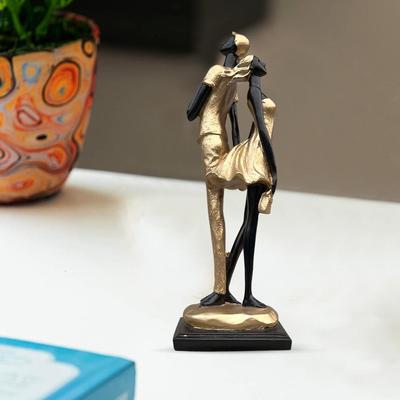 Stylish Golden Black Resin Romantic Couple Statue for Home Decor (Pack of 1, Black & Golden)