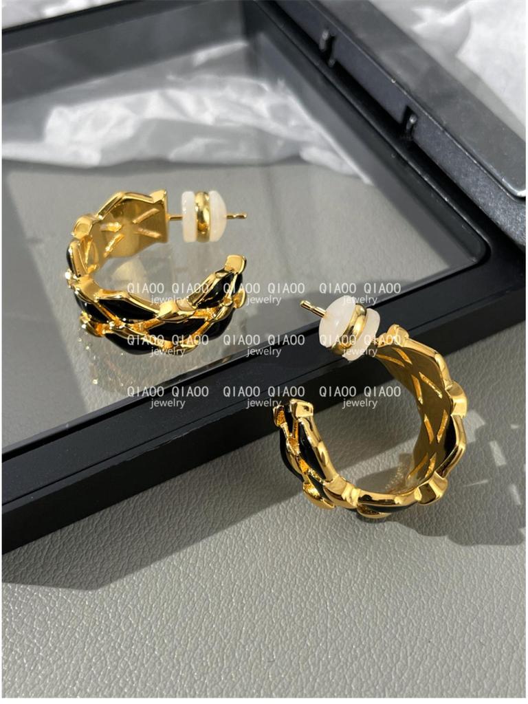 C-Shaped Black & Gold Argyle Enamel Earrings with 925 Silver Needle - Trendy European & American Design.