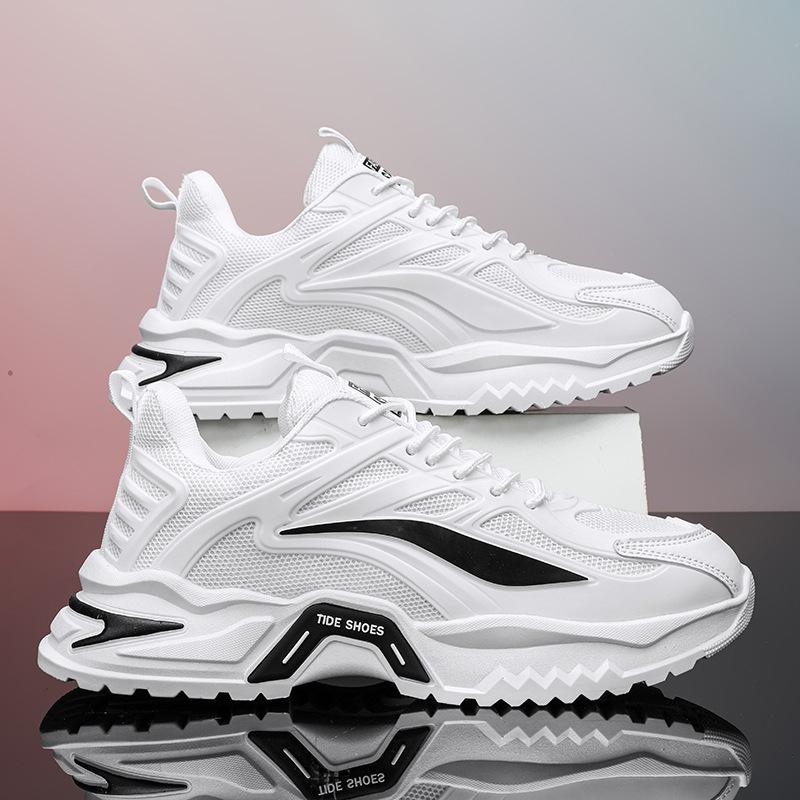 

Модные пары носят повседневную обувь на толстой подошве. Спортивная обувь для пап. Трендовые кроссовки. Мужская обувь. 36 белый