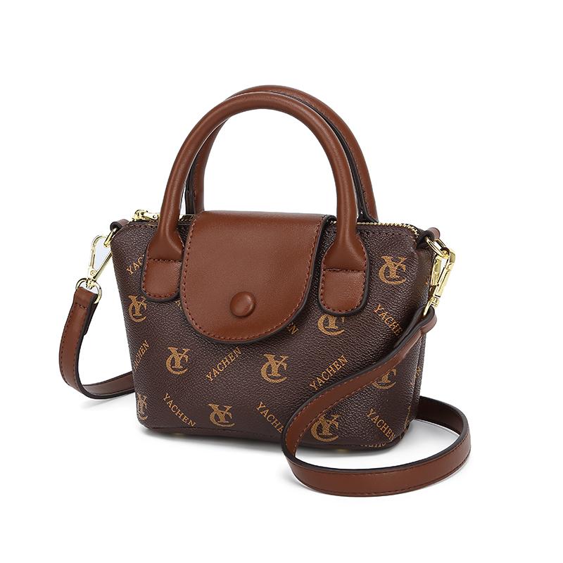 Single-piece women's shoulder bag small shoulder bag adjustable strap easy to carry luxurious fashion fashionable traveler bag