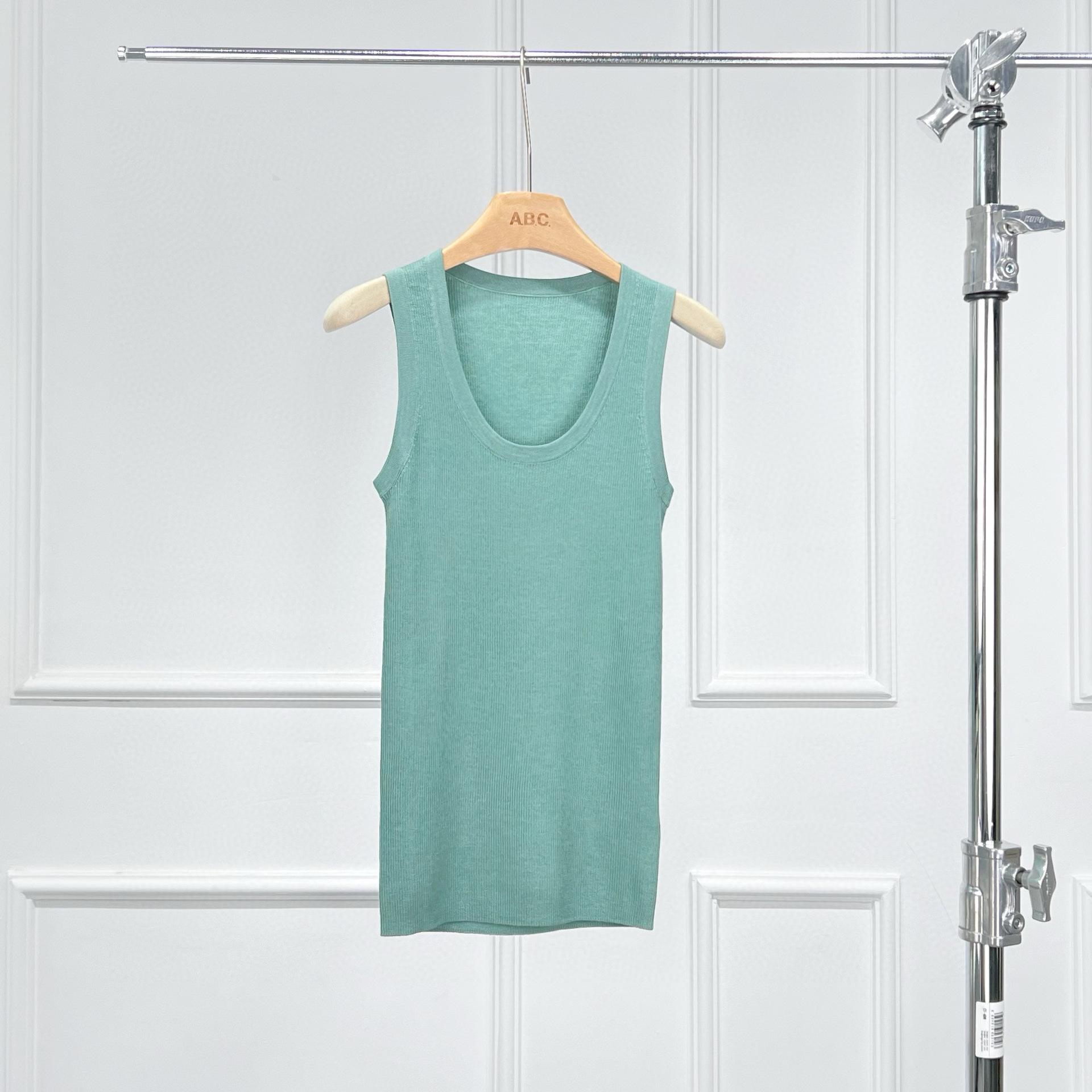 

UpperClass Series Wool & Mulberry Silk U-Neck Luxurious Summer Knit Top Vest M светло-зеленый