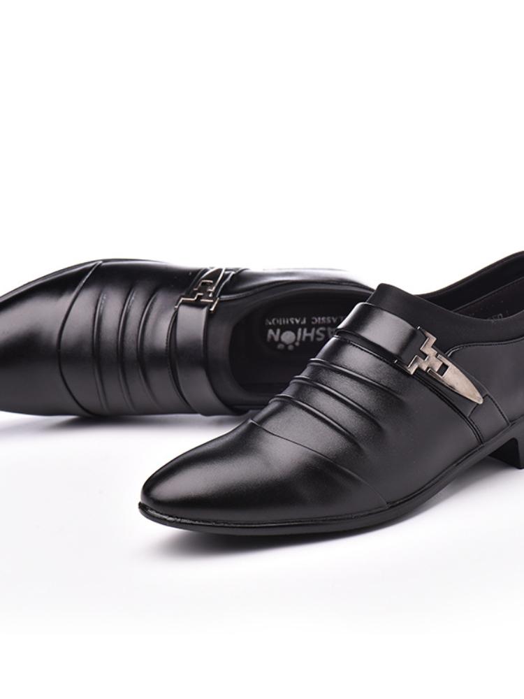 Pánské ploché klasické pánské společenské boty PU kůže Wingtip vyřezávané italské formální Oxford nadměrná velikost 38-48 na zimu 2024