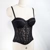Corsés, ropa de mujer moderna y elegante