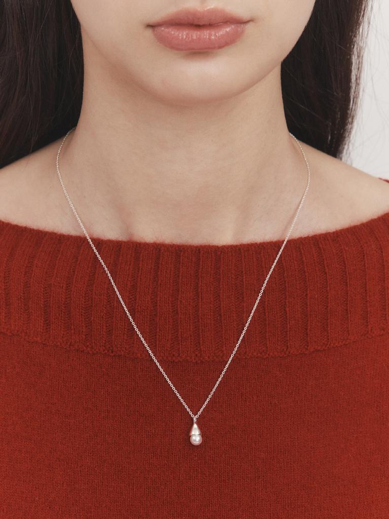 Engbrox Ruffle Pearl Drop Necklace