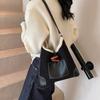 Autumn and winter splicing bucket bag large capacity shoulder tote bag women's retro lamb wool commuter women's handheld women's bag