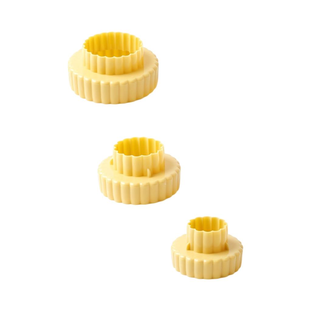 A Set Of 3-piece Plastic Cookie Mold Baking Shaping Tools