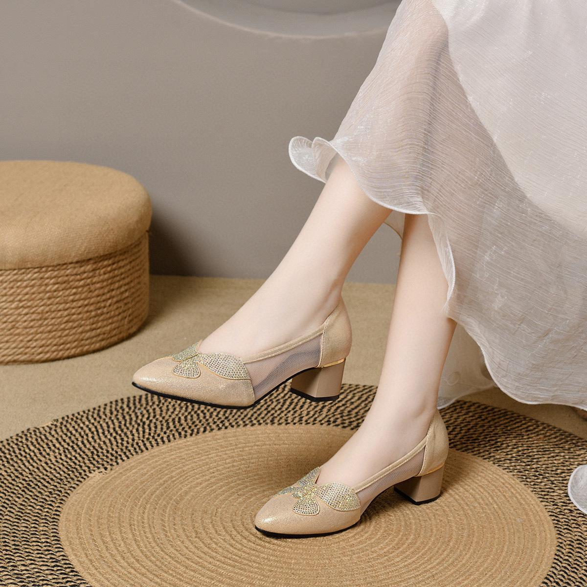 

Остроносые сетчатые туфли-лодочки женские с мелким вырезом женские туфли сетчатые со стразами бабочкой любовью цветком дышащие на высоком каблуке сетчатые туфли 41