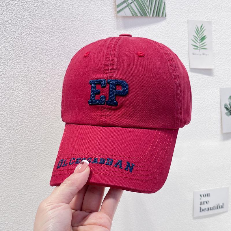 

Модная бейсболка с вышитыми буквами — дышащая, регулируемая шляпа от солнца для занятий спортом на открытом воздухе и повседневной носки adjustable бордовый