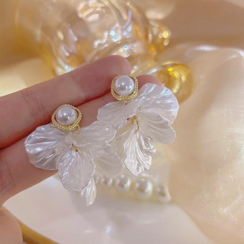 Silver Needle Retro Pearl Tassel Earrings - Elegant Fairy-Inspired Design with White Petals.