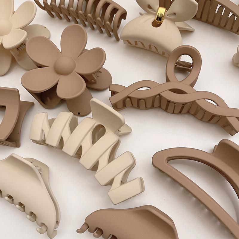 Elegant Autumn/Winter Milk Tea Coffee Hair Clips - Chic Hair Claws for a Celebrity Look