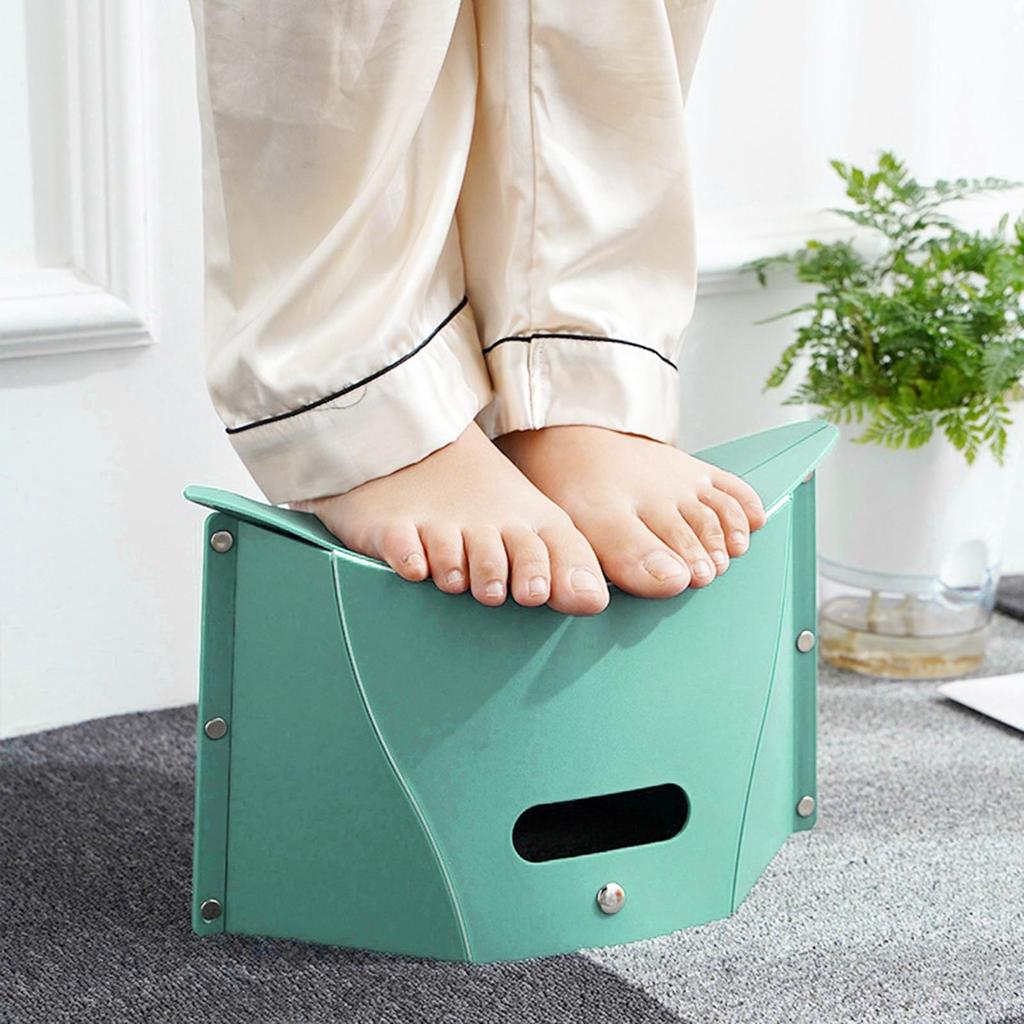 Lightweight Portable Chair: Foldable Seating Solution for Outdoor Excursions