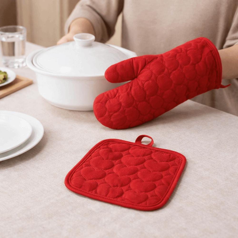 4 sztuki/zestaw Pogrubiony Zestaw Rękawic Kuchennych na Piekarnik w Kształcie Serca Antypoślizgowe Rękawice Izolowane Rękawice do Kuchenki Mikrofalowej Naczynie