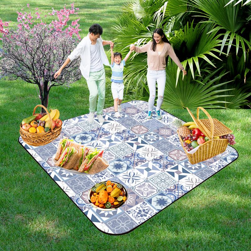 Picnic Blankets Extra Large, Waterproof Foldable Outdoor Beach Blanket,3-Layer Picnic Mat for Camping, Hiking, Travel, Park, Concerts