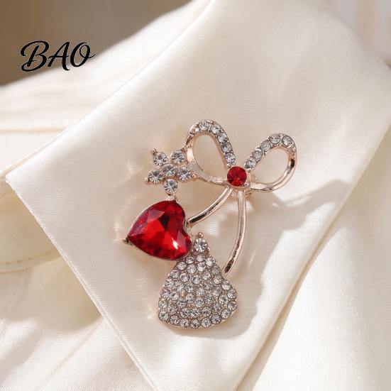 Metal Brooch Pin Bling Rhinestone Bow Pin, Love Heart Bowknot Lapel Vintage Women Jewelry Accessory for Dresses Coats Sweaters