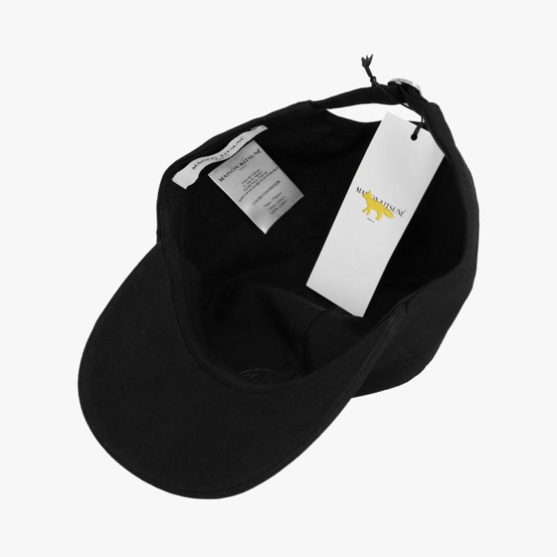 Maison Kitsune Baby Fox Ballcap Ow06109wb0026