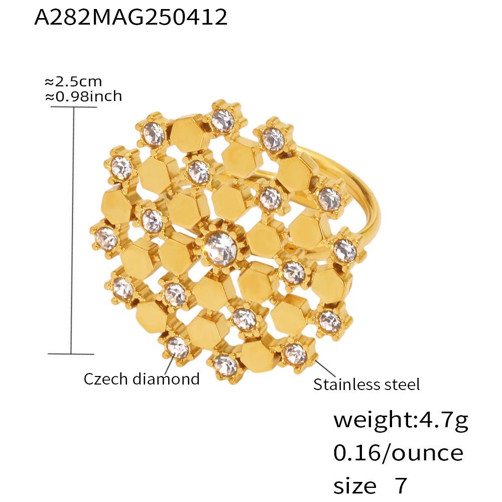 Qiong Yao Stainless Steel Snowflake Czech Diamond Jewelry Set