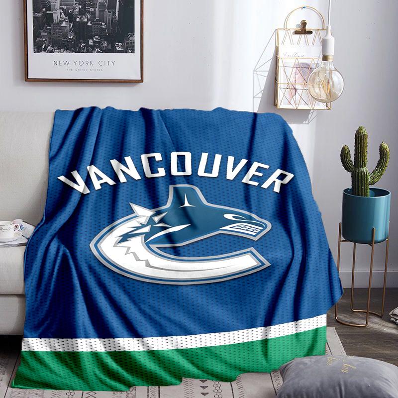Hockey Team Vancouver-Canucks Throws Blanket Flannel Blankets Plush for Couch Bed Gifts for Men Women Travel picnic blanket Christmas fan gifts