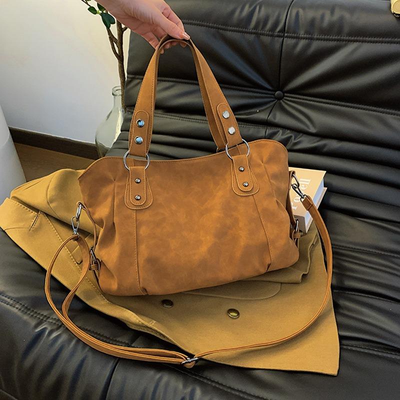 

Retro large-capacity new versatile messenger simple casual shoulder tote bucket bag коричневый
