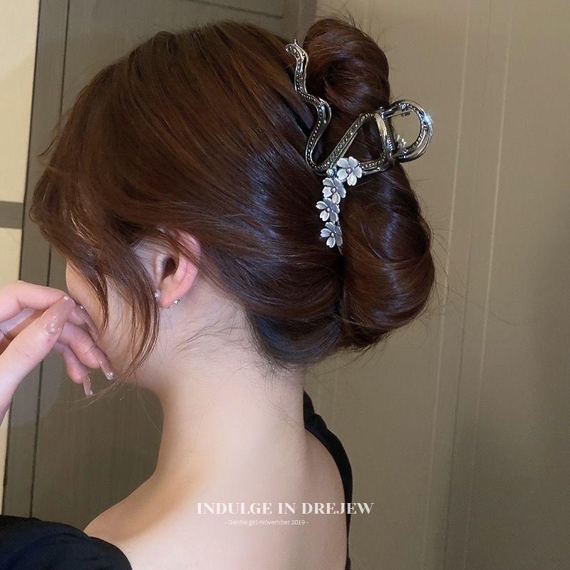Alloy Womens Back-of-Head Grabber Large High-End Hair Claw Clip Summer 2026 Shark Clip Headpiece Japan and Korean Style