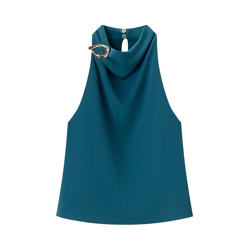 Autumn Women's Sleeveless Top with Gold Accessories and Hanging Neck Collar