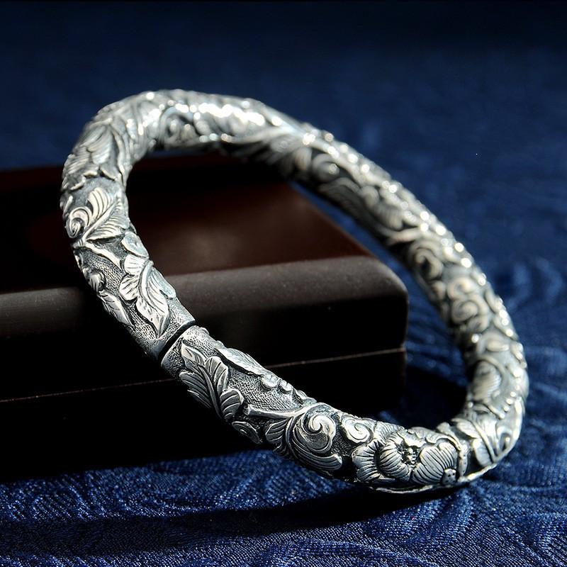 A High-end and Domineering Classic Fashionable Men's Bracelet as a Gift for Boyfriend