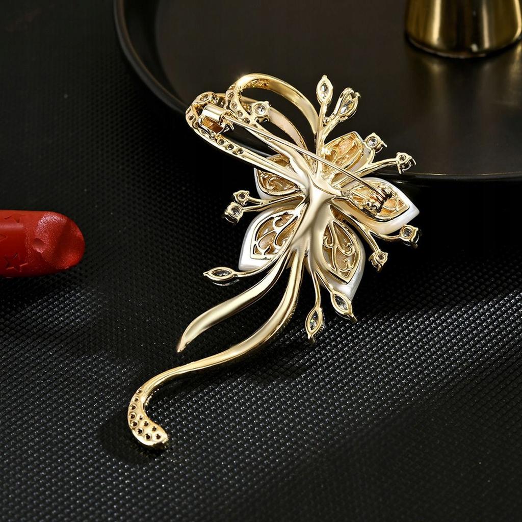 Flower Brooch Pearl Mother Of Pearl Rhinestones -Plated Pinets
