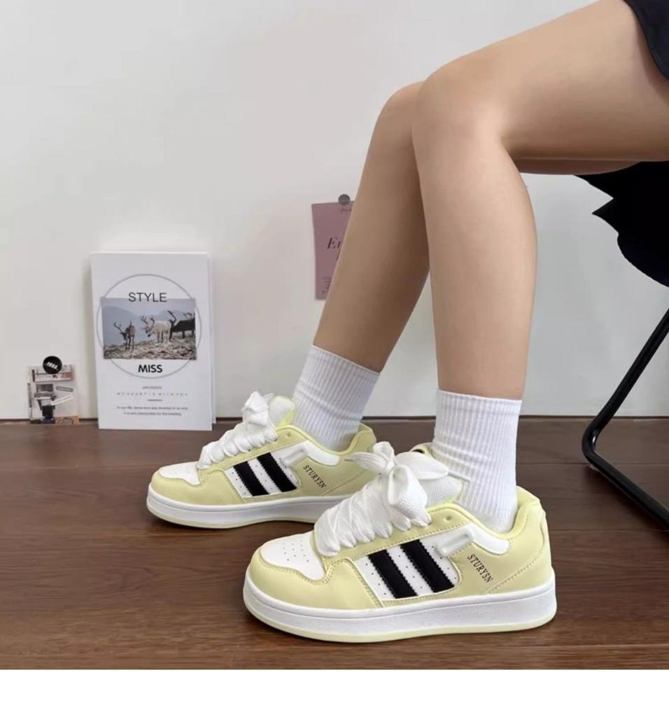 Hong Kong Style Niche Platform Couple Bread Shoes Female Ins Students Color Matching Versatile Moral Training Shoes 2025 New Board Shoes Tide