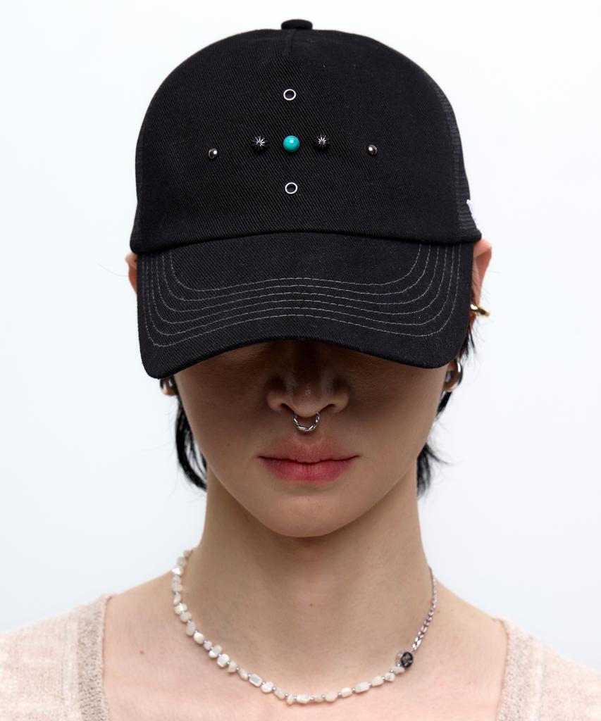 Aleseueseussi Western Rivet Mesh Cap - Black